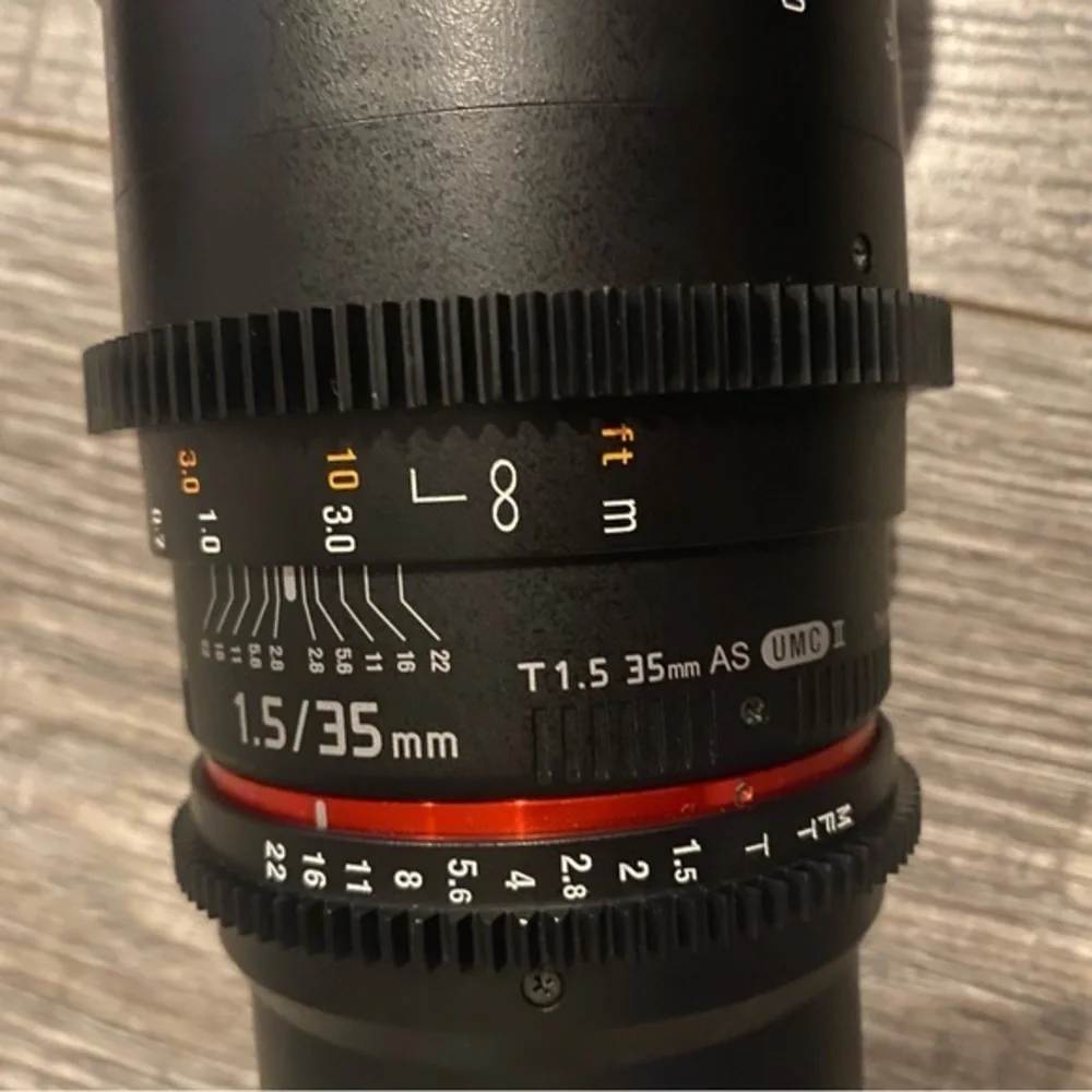 ROKINON MFT 35mm T1.5‎ Wide Angle